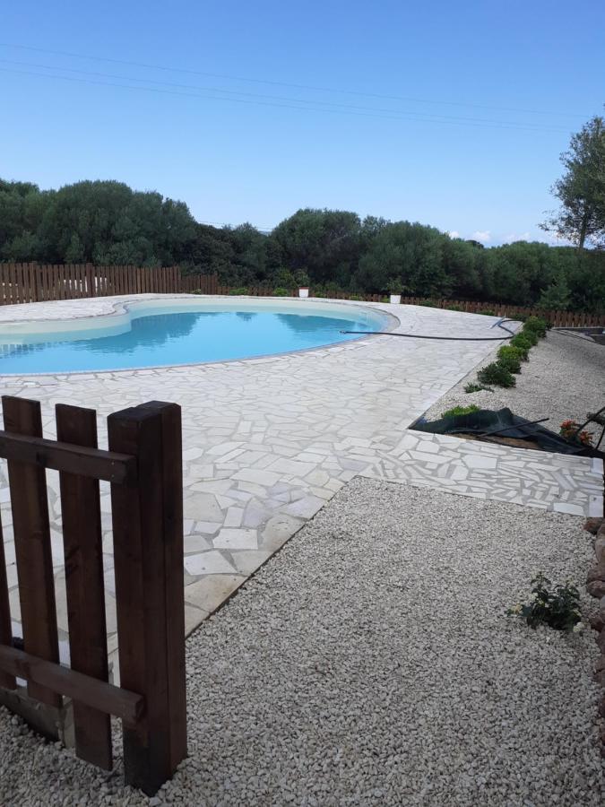 Gli Olivastri Con Piscina,Solarium, Vista Mare ,Sole -Mare E Tanta Natura ,Climatizzatore,Wifi Aglientu Bagian luar foto
