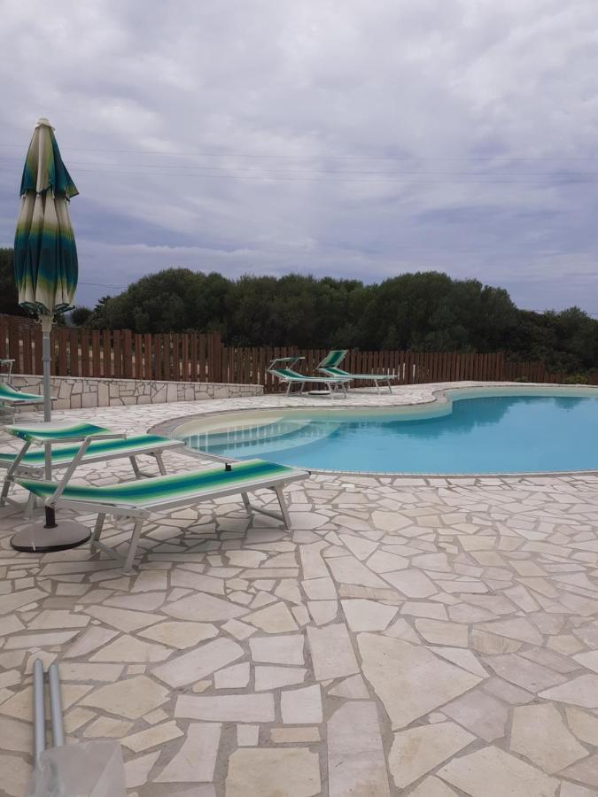 Gli Olivastri Con Piscina,Solarium, Vista Mare ,Sole -Mare E Tanta Natura ,Climatizzatore,Wifi Aglientu Bagian luar foto